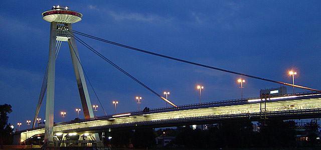 Bratislava - Nový most s vyhlídkovou restaurací